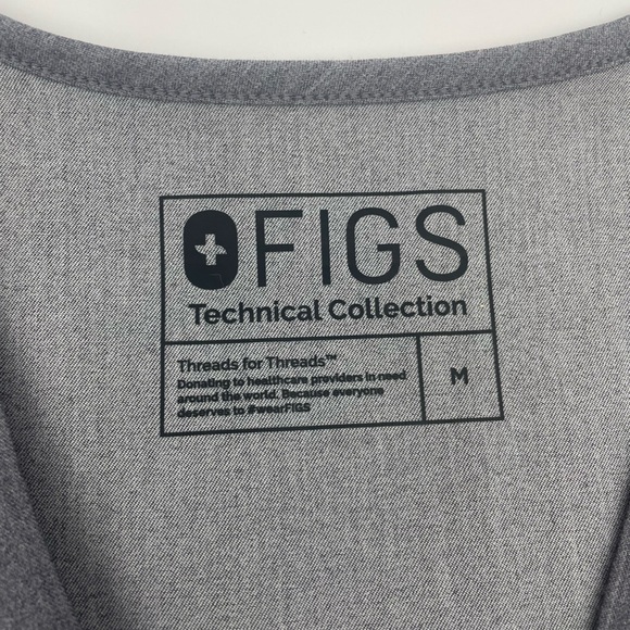 FIGS Scrub Top Woman’s-Size Medium Graphite - Picture 2 of 4